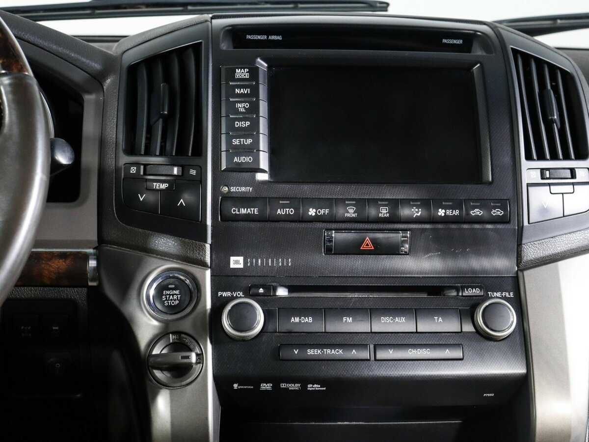 Купить Toyota Land Cruiser с пробегом. Фото: #12