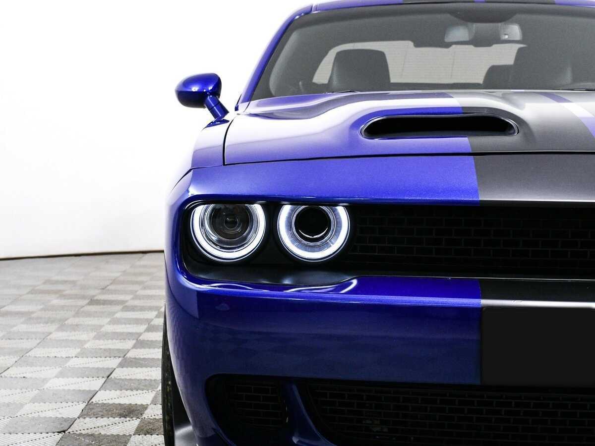 Купить Dodge Challenger с пробегом. Фото: #1