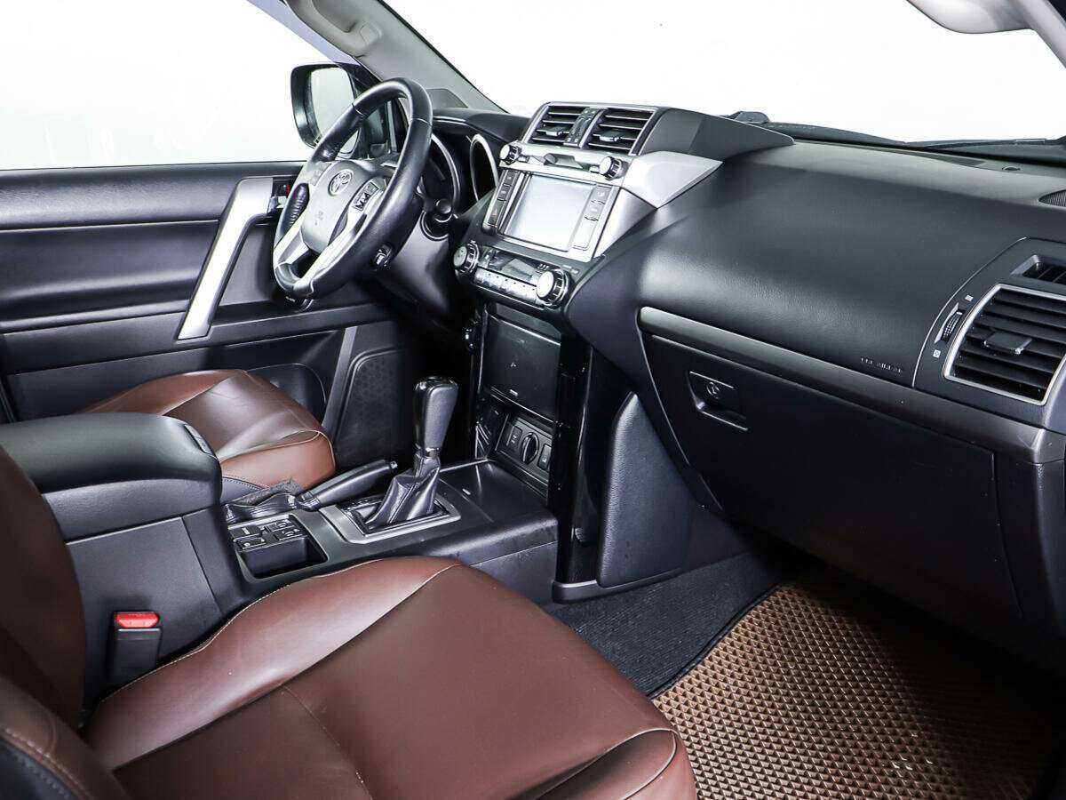 Купить Toyota Land Cruiser Prado с пробегом. Фото: #10