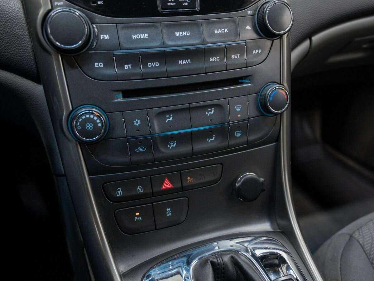 Купить Chevrolet Malibu с пробегом. Фото: #18