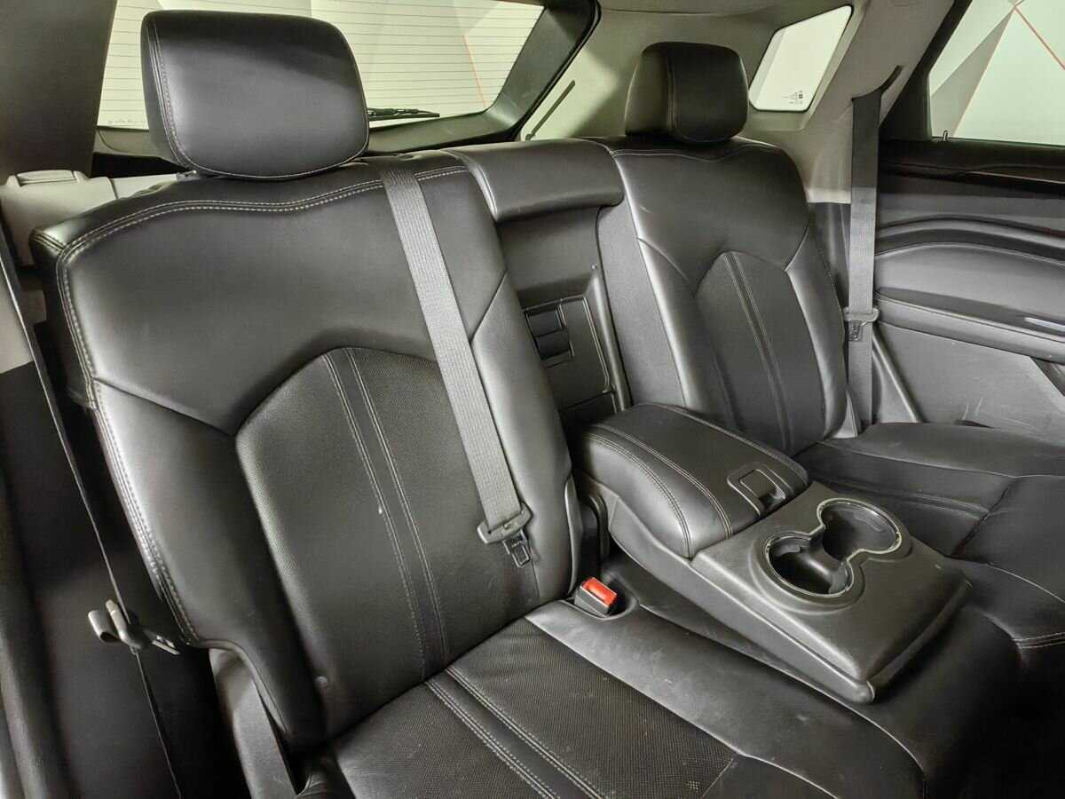 Купить Cadillac SRX с пробегом. Фото: #12