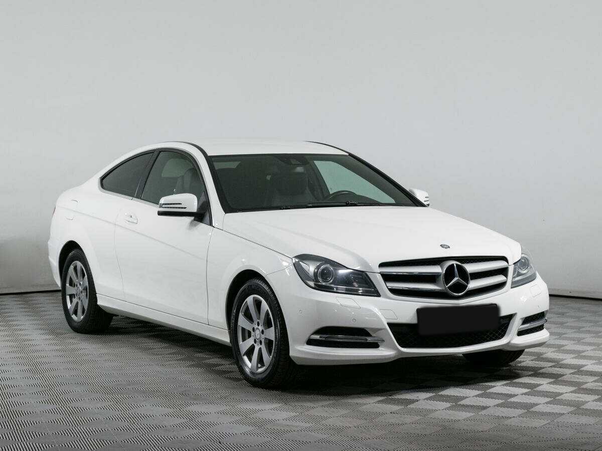 Купить Mercedes-Benz C-Класс с пробегом. Фото: #2