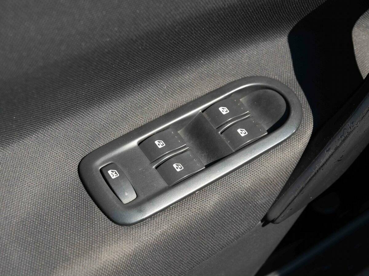 Купить Renault Megane с пробегом. Фото: #15