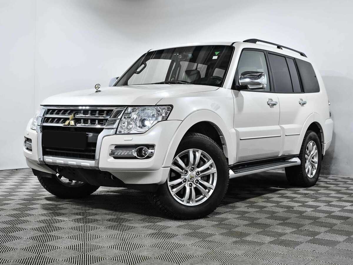 Купить Mitsubishi Pajero с пробегом. Фото: #0