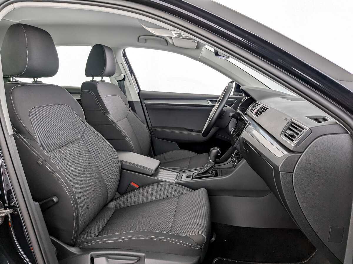 Купить Skoda Superb с пробегом. Фото: #17