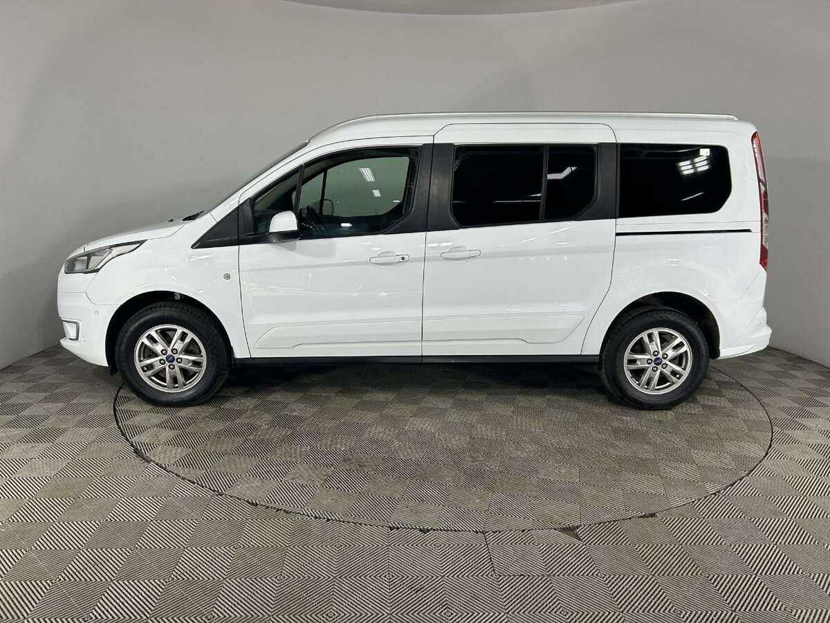 Купить Ford Tourneo Connect с пробегом. Фото: #4