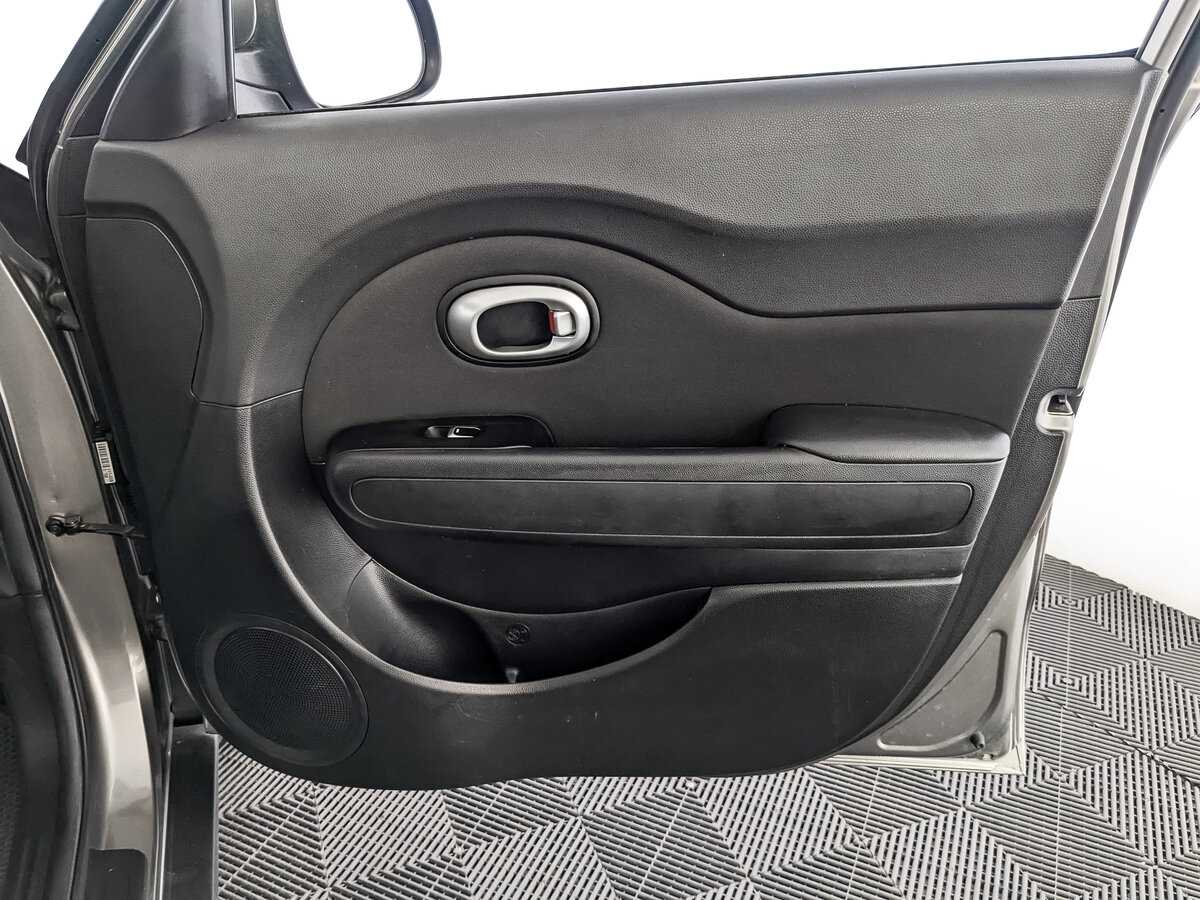 Купить Kia Soul с пробегом. Фото: #19