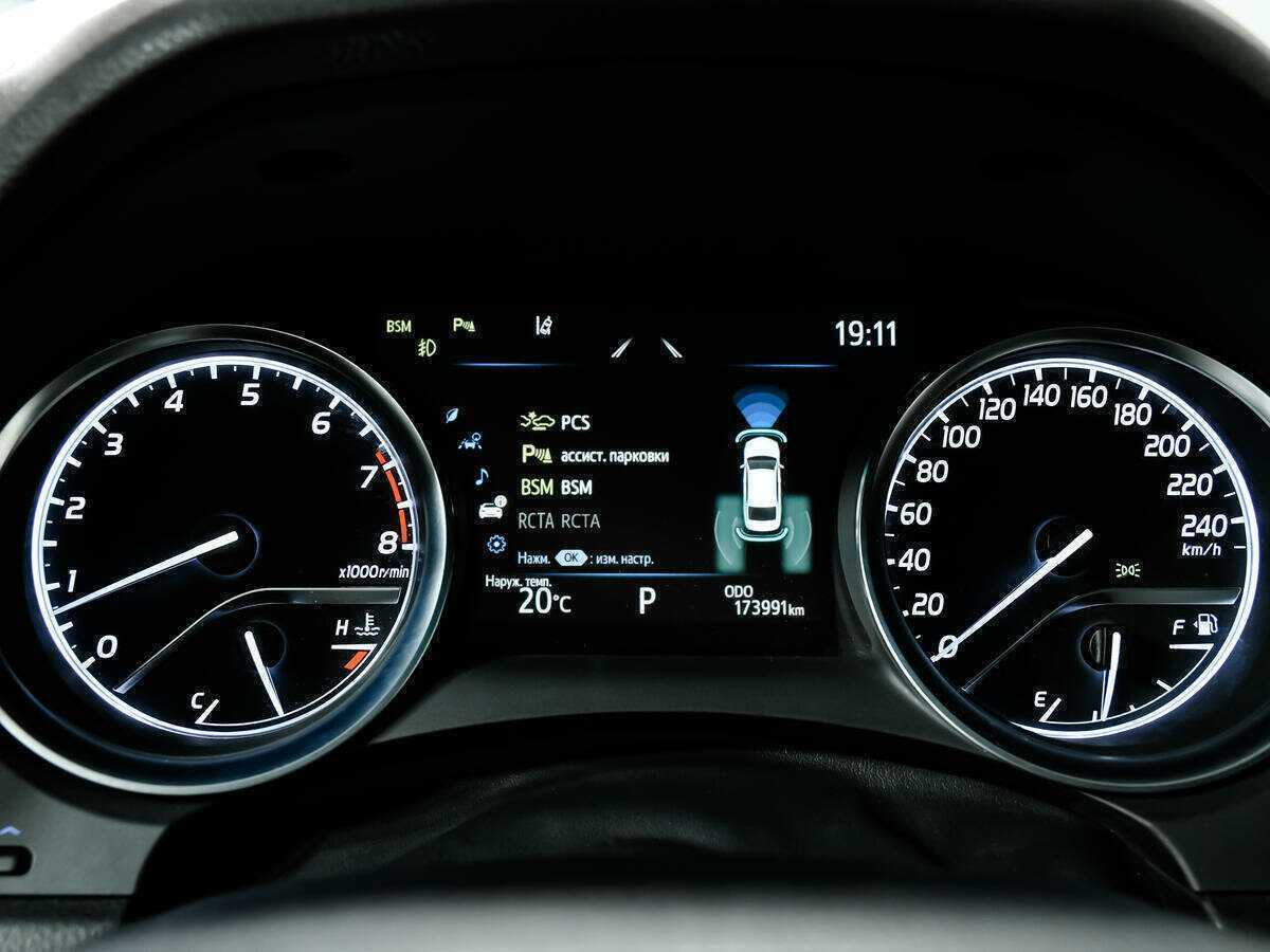 Купить Toyota Camry с пробегом. Фото: #9