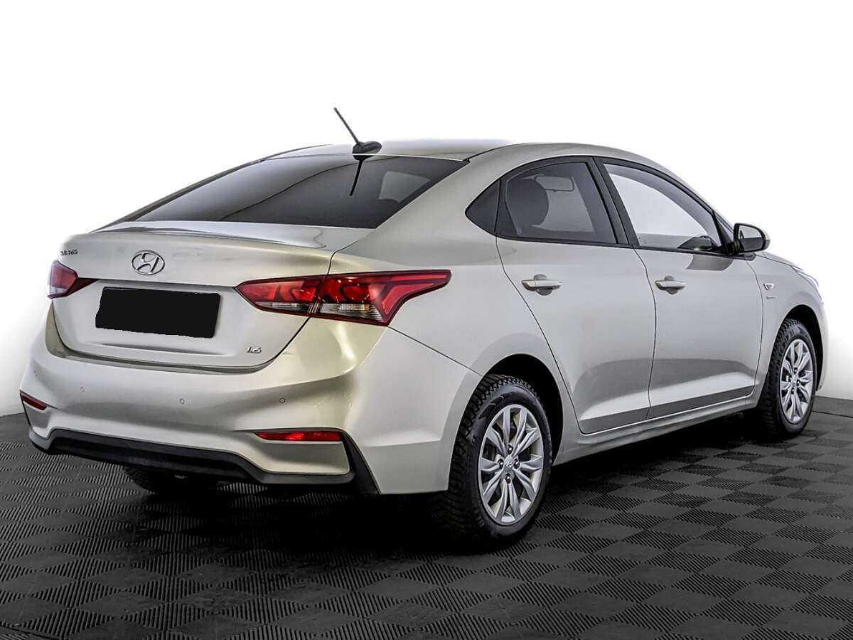 Купить Hyundai Solaris с пробегом. Фото: #4