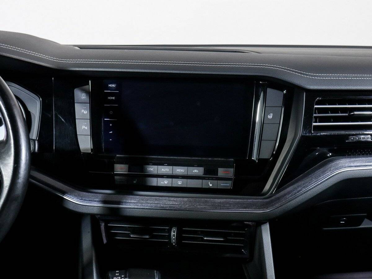 Купить Volkswagen Touareg с пробегом. Фото: #7