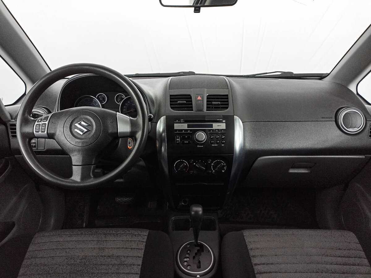 Купить Suzuki SX4 с пробегом. Фото: #13