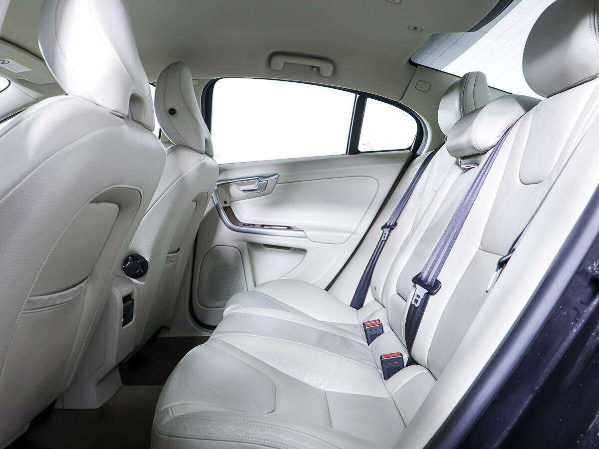 Купить Volvo S60 с пробегом. Фото: #9