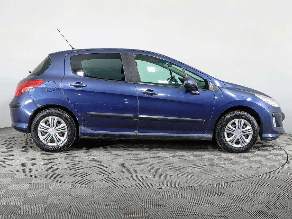 Купить Peugeot 308 с пробегом. Фото: #3