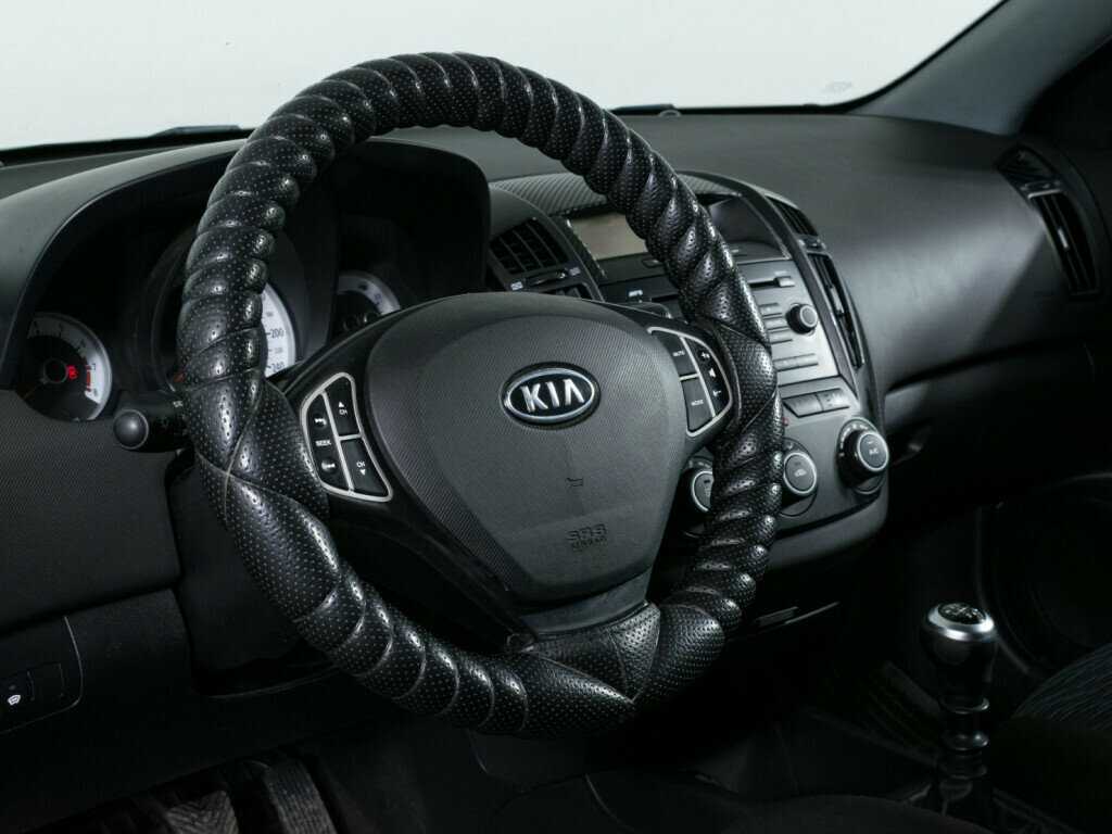 Купить Kia Ceed с пробегом. Фото: #9