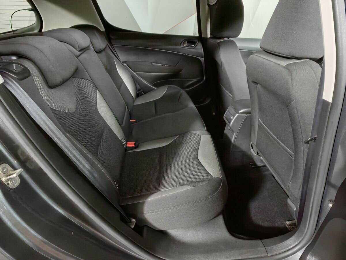 Купить Peugeot 308 с пробегом. Фото: #11