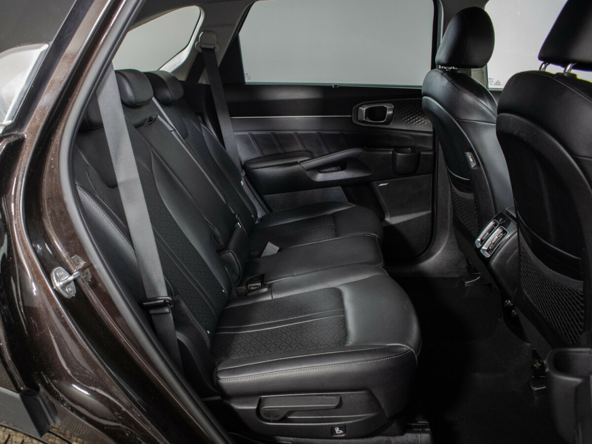 Купить Kia Sorento с пробегом. Фото: #9