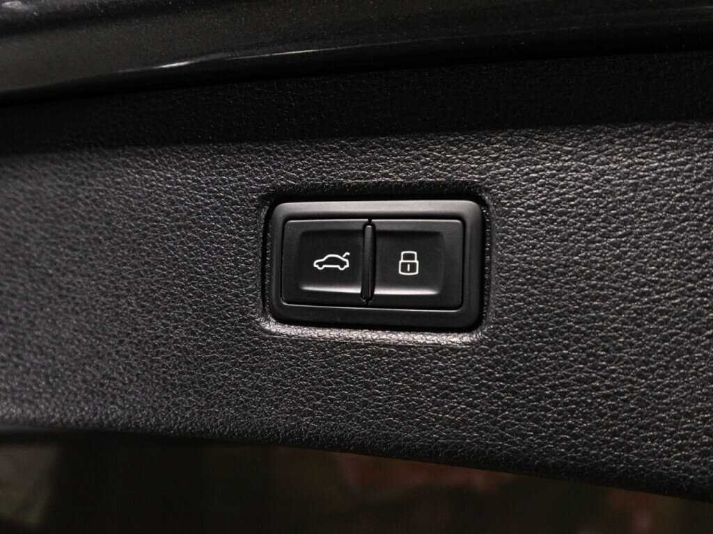 Купить Audi Q7 с пробегом. Фото: #15