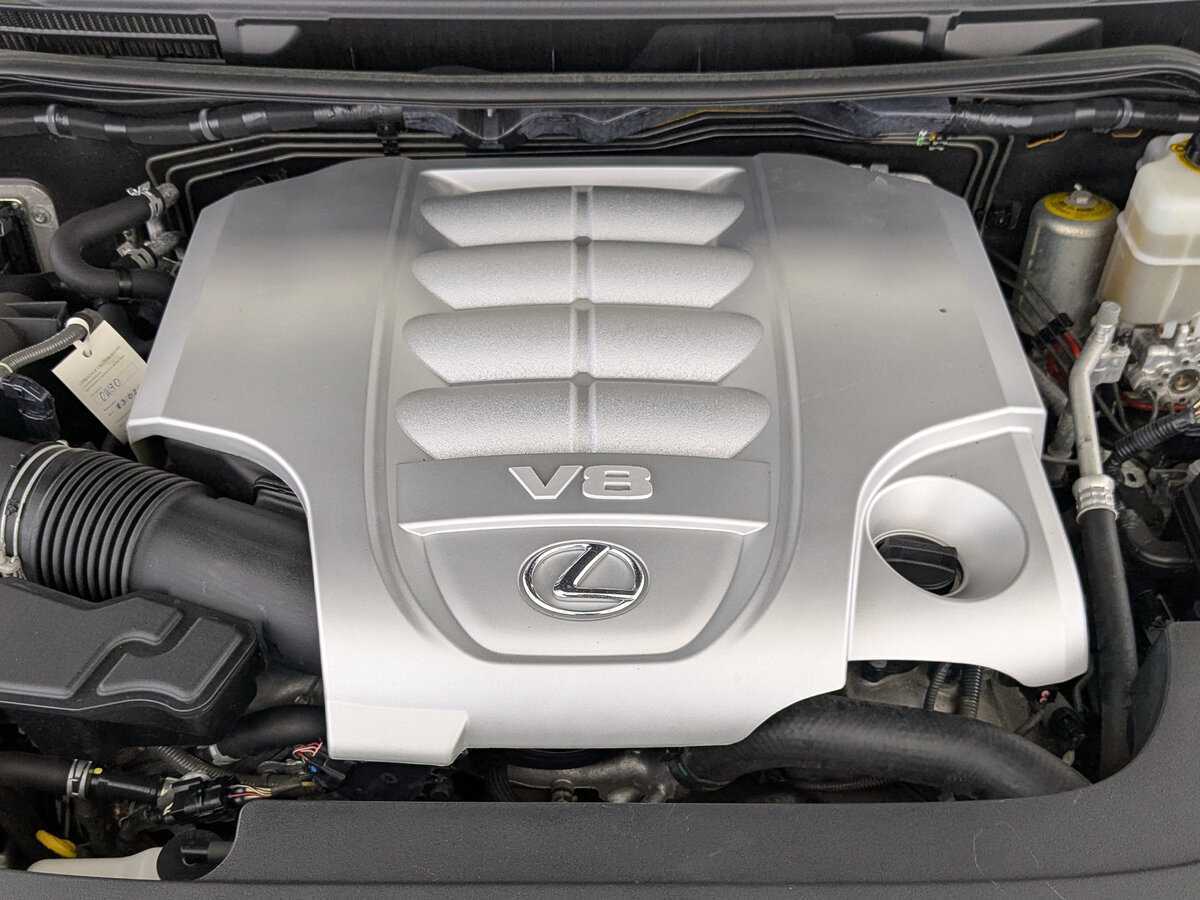 Купить Lexus LX с пробегом. Фото: #8