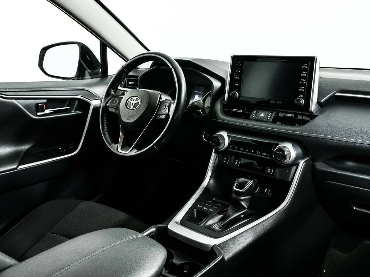 Купить Toyota RAV4 с пробегом. Фото: #8