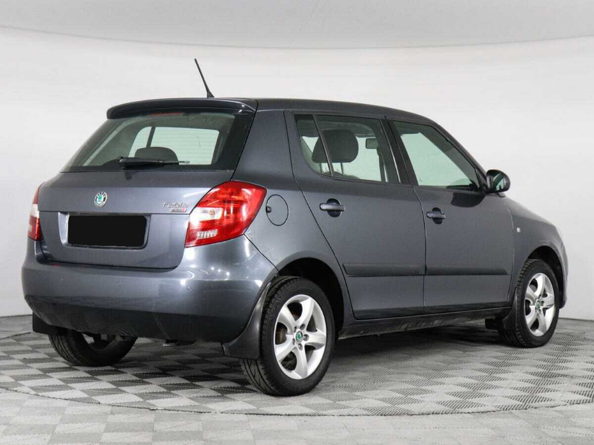 Купить Skoda Fabia с пробегом. Фото: #4