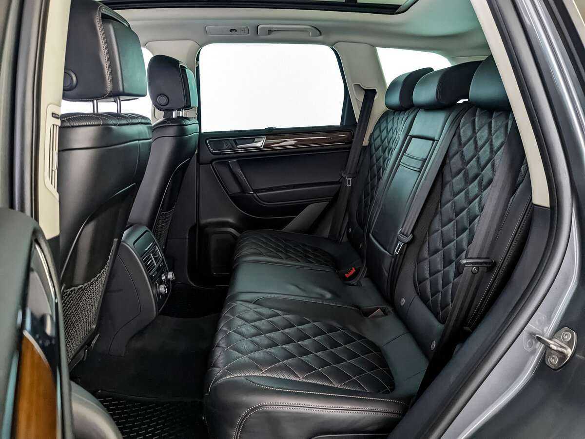 Купить Volkswagen Touareg с пробегом. Фото: #12