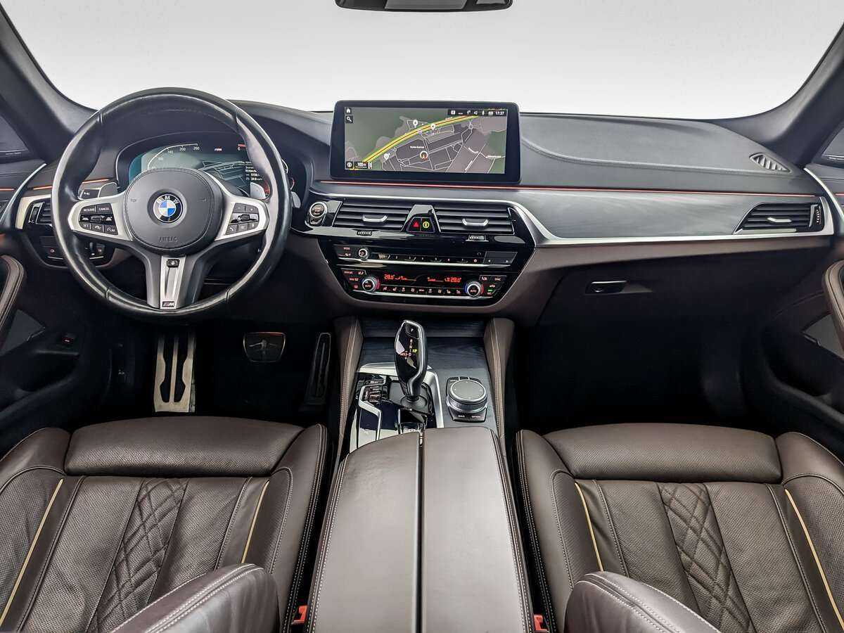 Купить BMW 5 серии с пробегом. Фото: #10