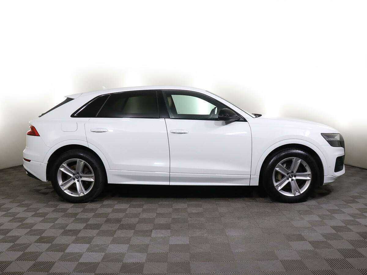 Купить Audi Q8 с пробегом. Фото: #1
