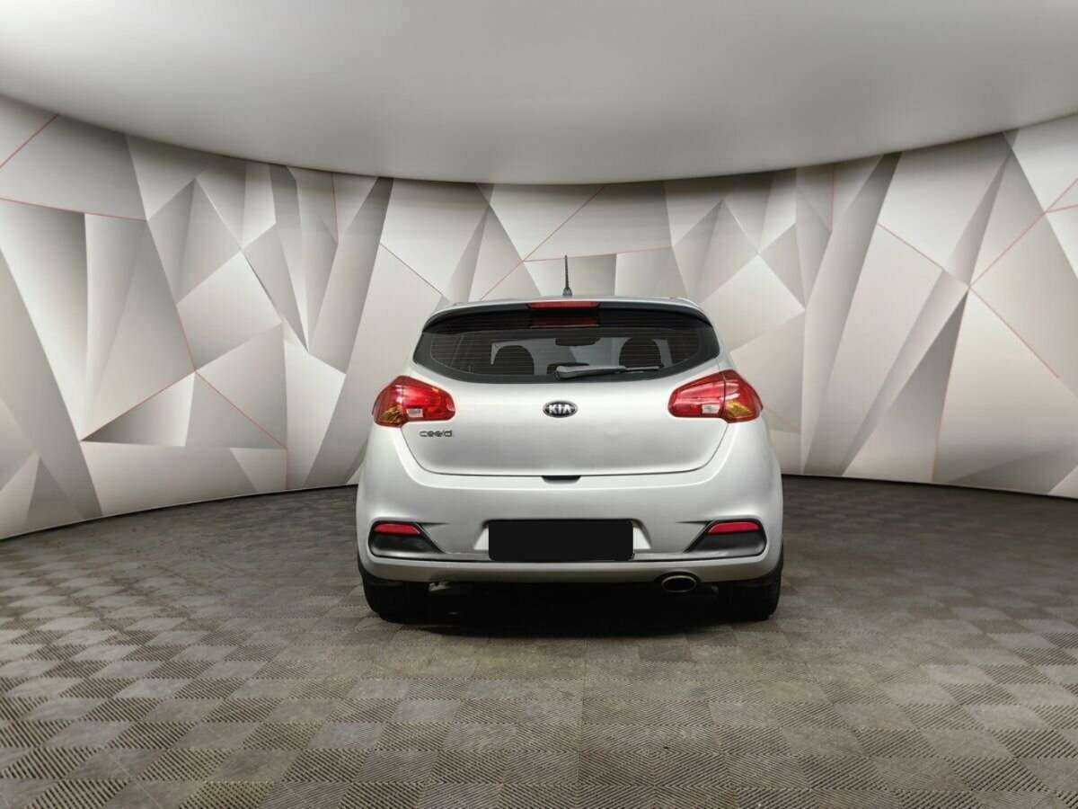Купить Kia Ceed с пробегом. Фото: #7
