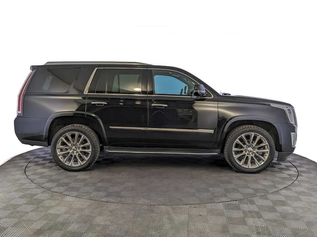 Купить Cadillac Escalade с пробегом. Фото: #3