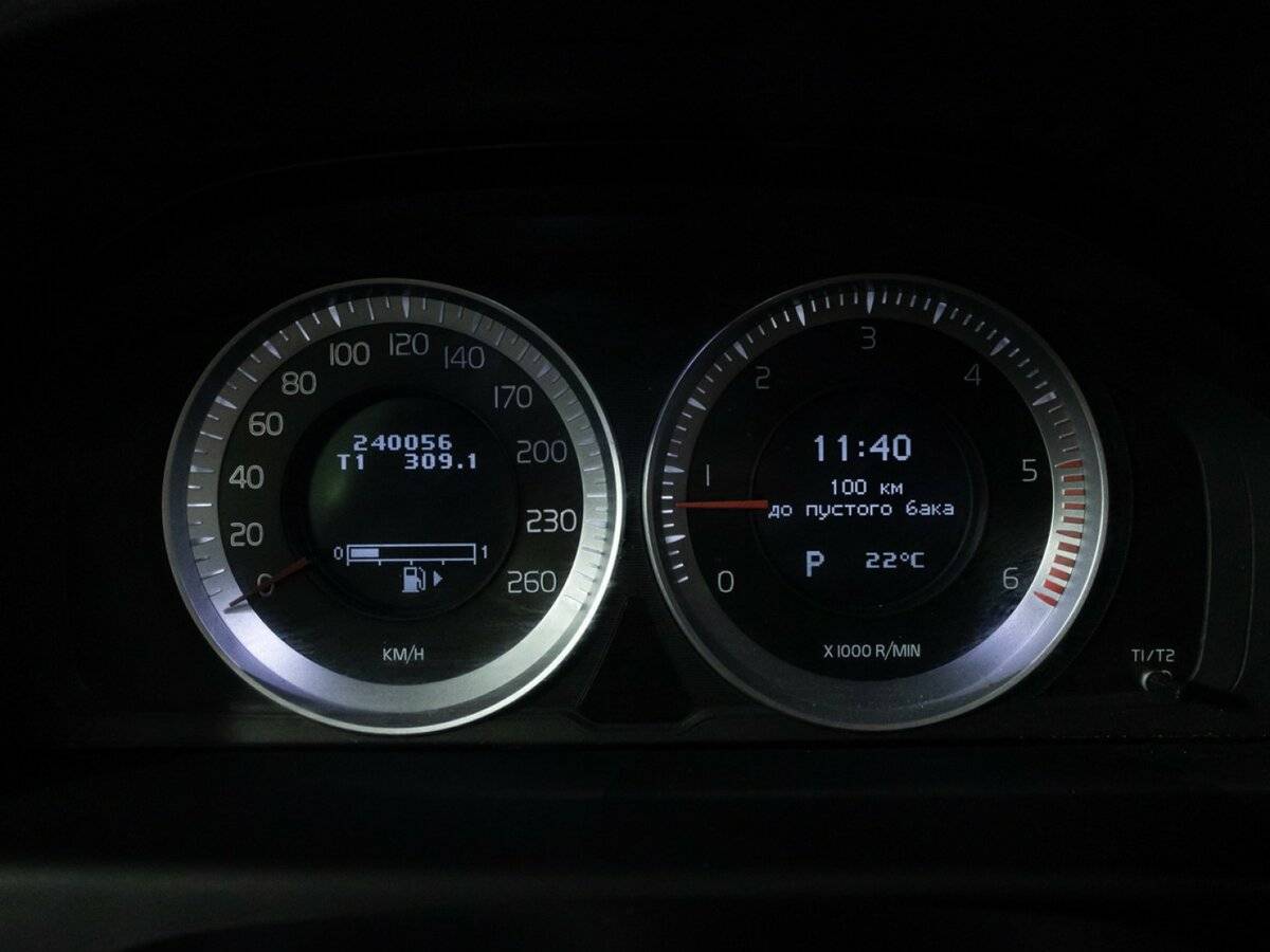 Купить Volvo XC70 с пробегом. Фото: #10