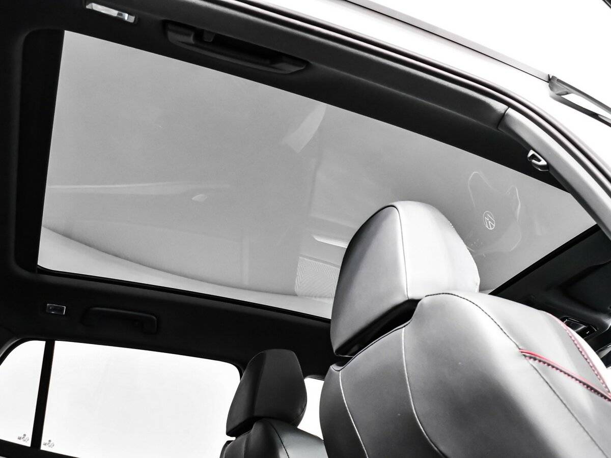 Купить Volkswagen ID.4 с пробегом. Фото: #20