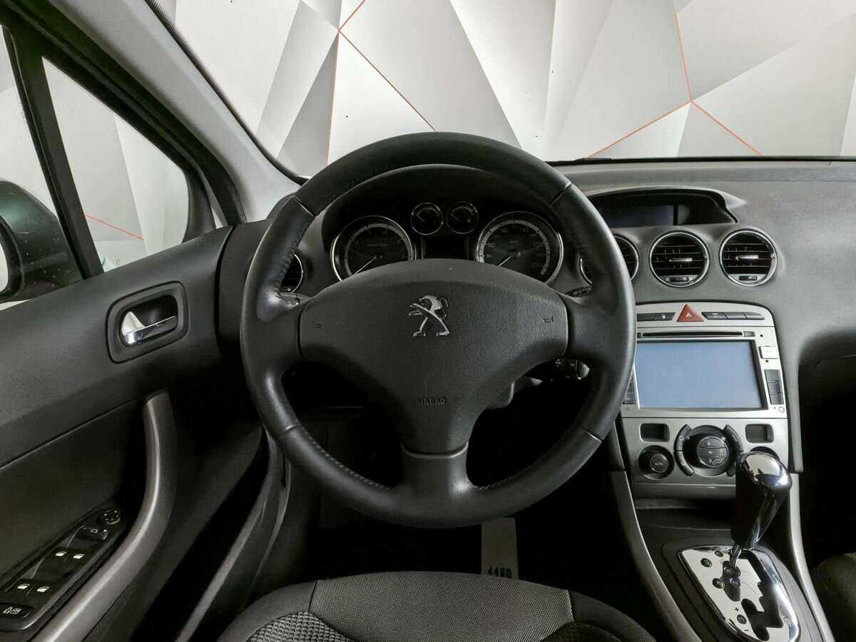 Купить Peugeot 308 с пробегом. Фото: #13