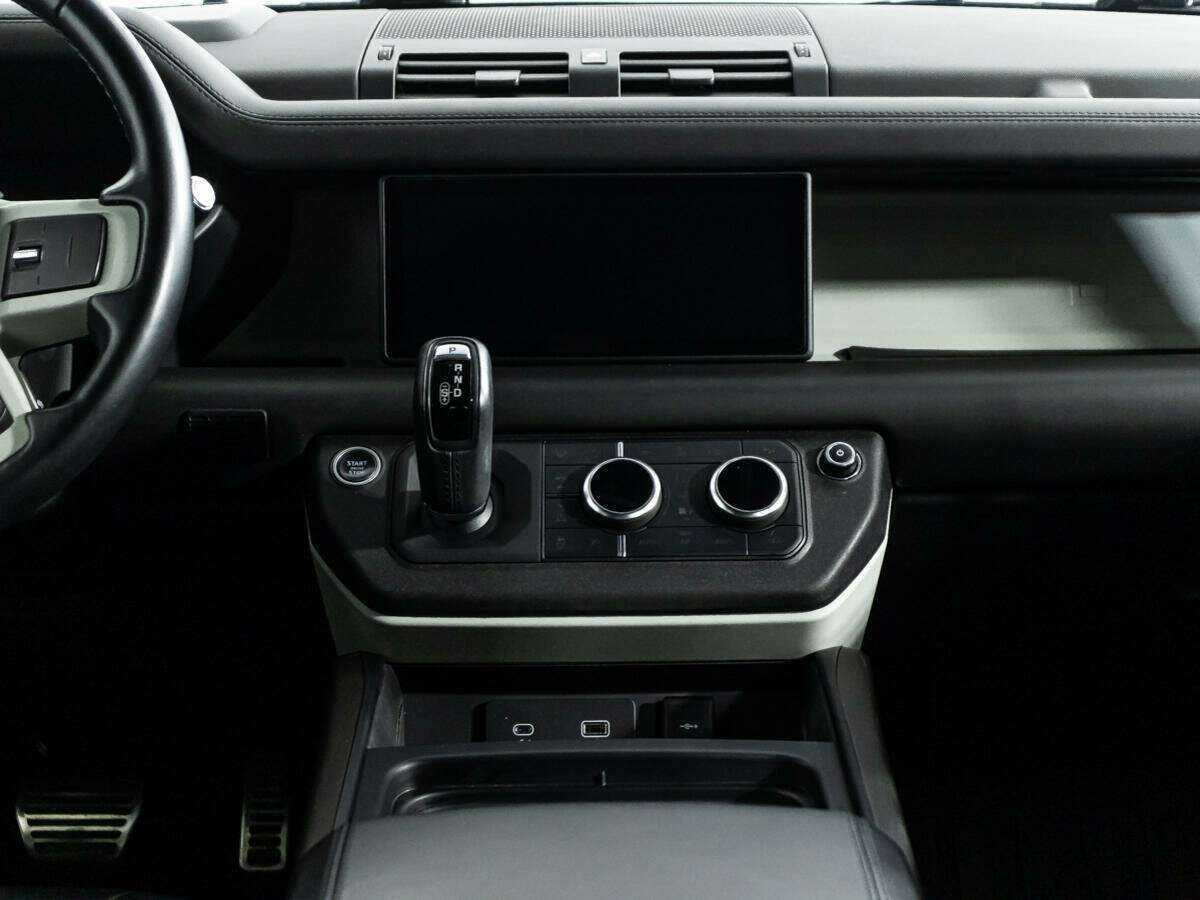 Купить Land Rover Defender с пробегом. Фото: #12