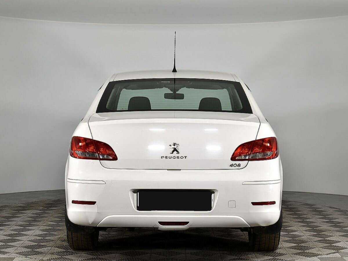 Купить Peugeot 408 с пробегом. Фото: #3