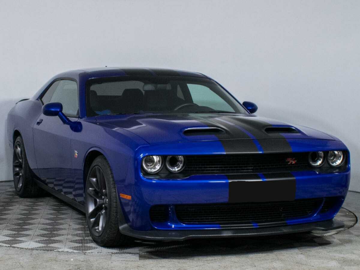 Купить Dodge Challenger с пробегом. Фото: #2