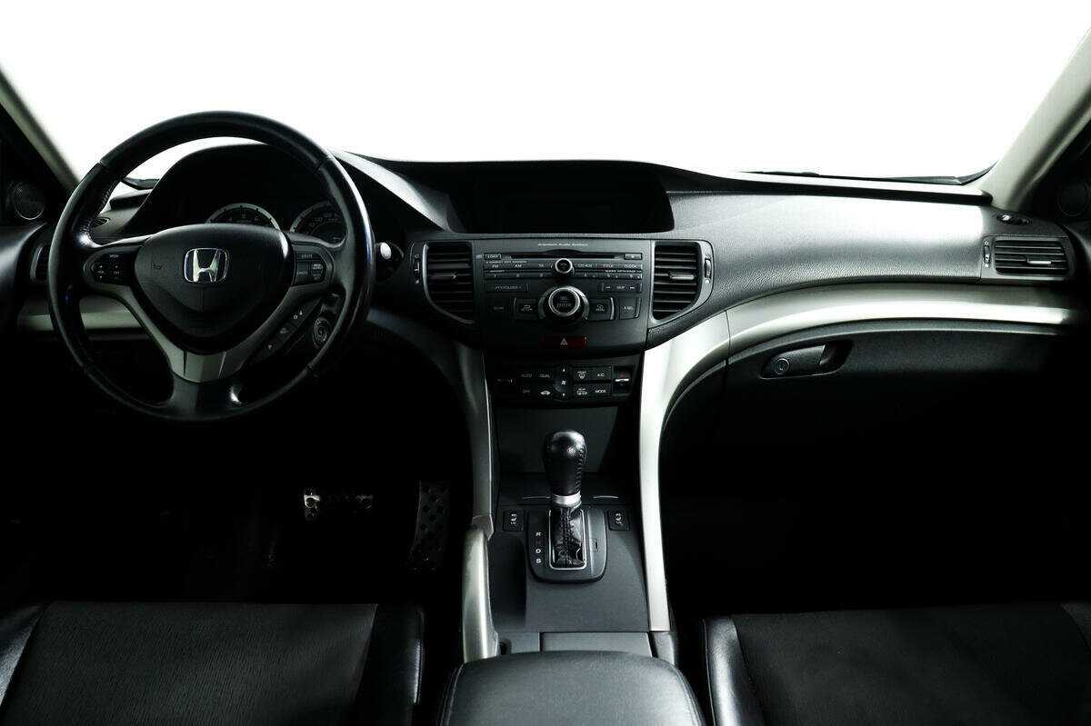 Купить Honda Accord с пробегом. Фото: #10