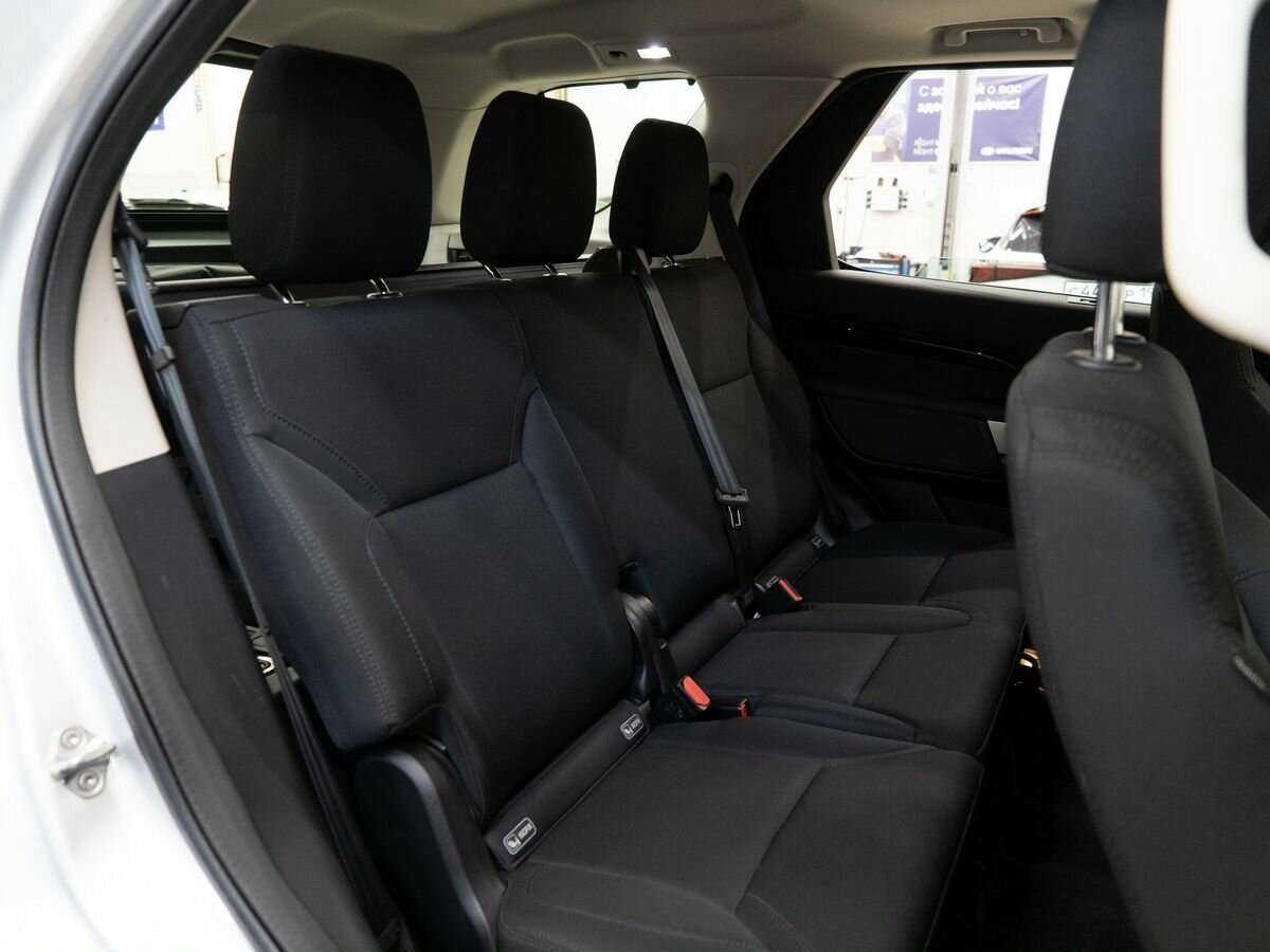 Купить Land Rover Discovery с пробегом. Фото: #8