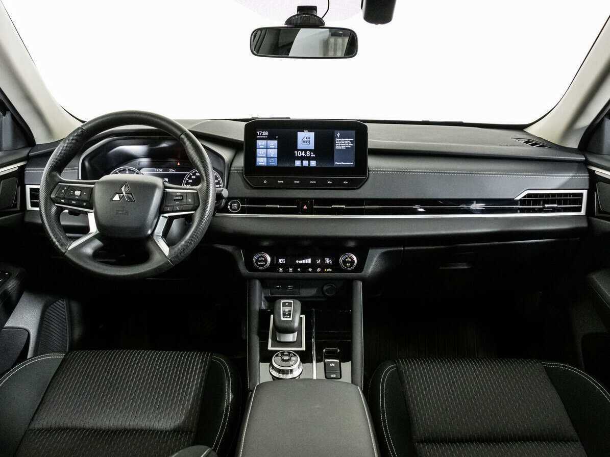 Купить Mitsubishi Outlander с пробегом. Фото: #7