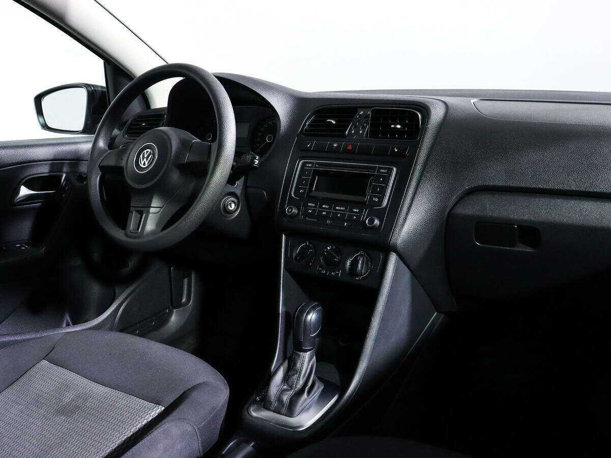 Купить Volkswagen Polo с пробегом. Фото: #6