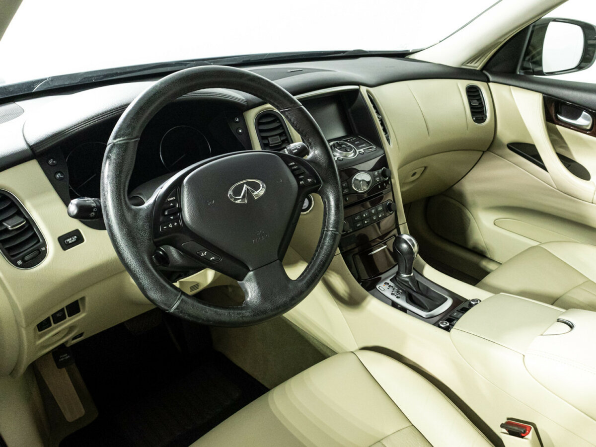 Купить Infiniti QX50 с пробегом. Фото: #10