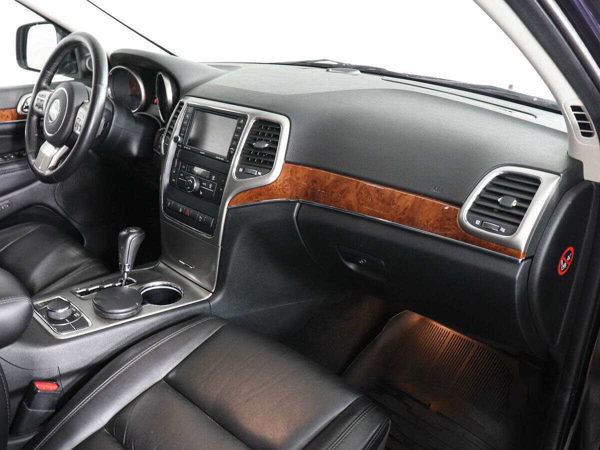 Купить Jeep Grand Cherokee с пробегом. Фото: #9