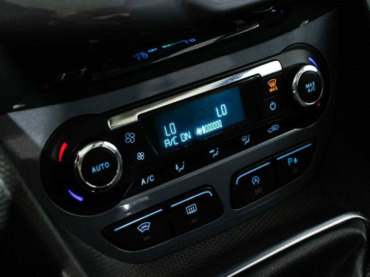 Купить Ford Tourneo Connect с пробегом. Фото: #16