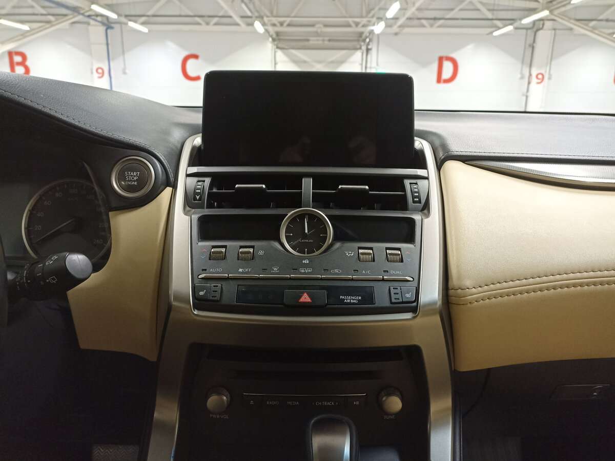 Купить Lexus NX с пробегом. Фото: #14