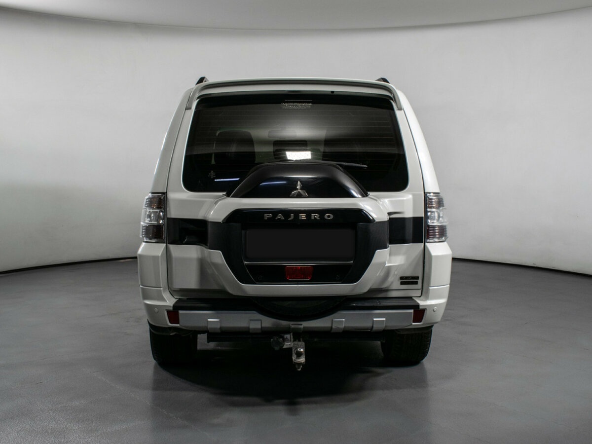Купить Mitsubishi Pajero с пробегом. Фото: #5