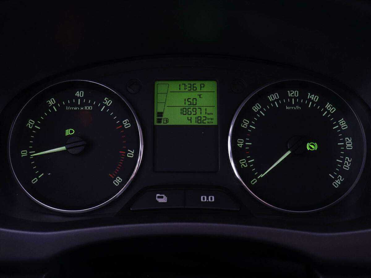 Купить Skoda Fabia с пробегом. Фото: #6