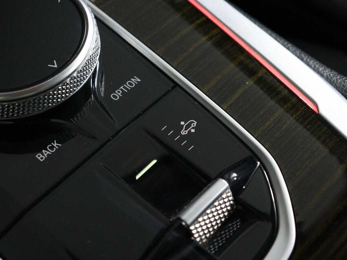 Купить BMW X7 с пробегом. Фото: #34