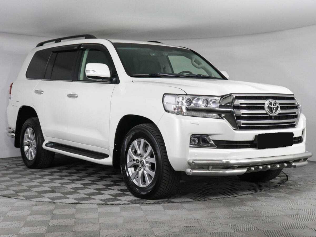 Купить Toyota Land Cruiser с пробегом. Фото: #2