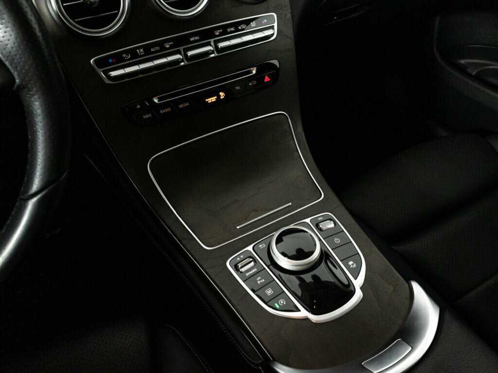 Купить Mercedes-Benz GLC с пробегом. Фото: #18