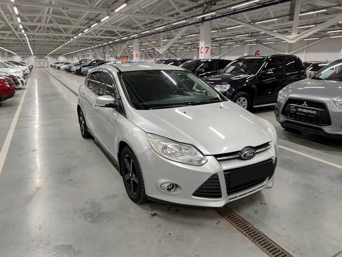 Купить Ford Focus с пробегом. Фото: #2