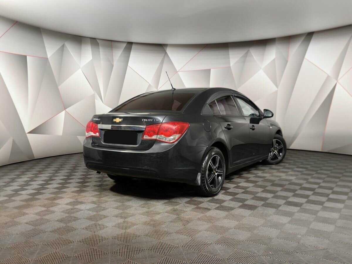 Купить Chevrolet Cruze с пробегом. Фото: #1